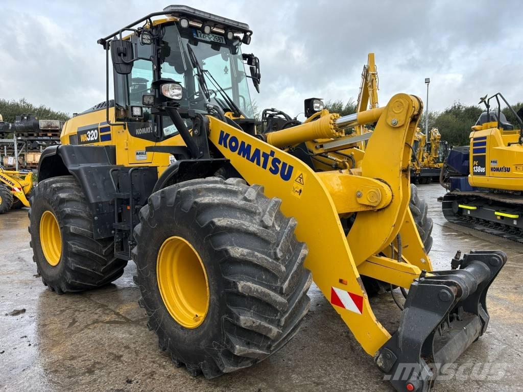 Komatsu WA320-8 輪胎式裝載機