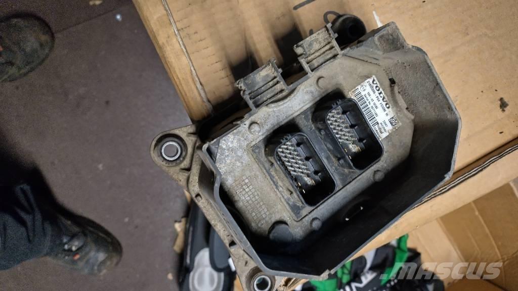 Volvo FCIOMM 電子設備