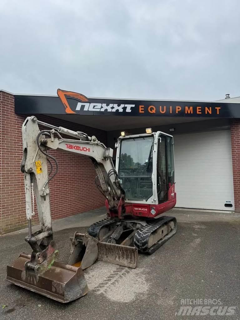 Takeuchi TB230 小型挖土機/掘鑿機<7t(小型挖掘機)