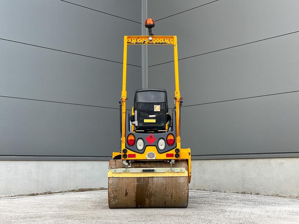 Hamm HD 10C VV 雙輪滾壓機