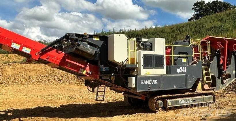 Sandvik QJ 241 移動式壓碎機