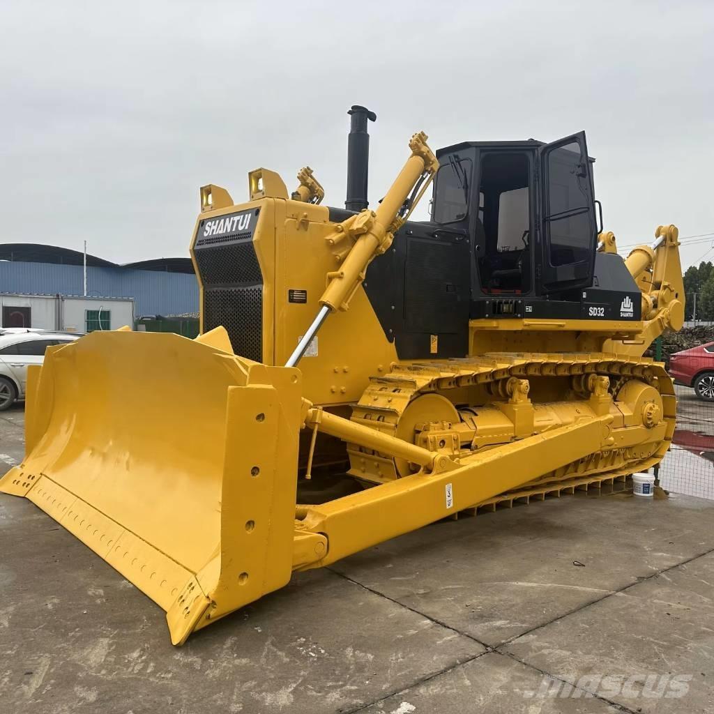 Shantui SD32 履帶推土機