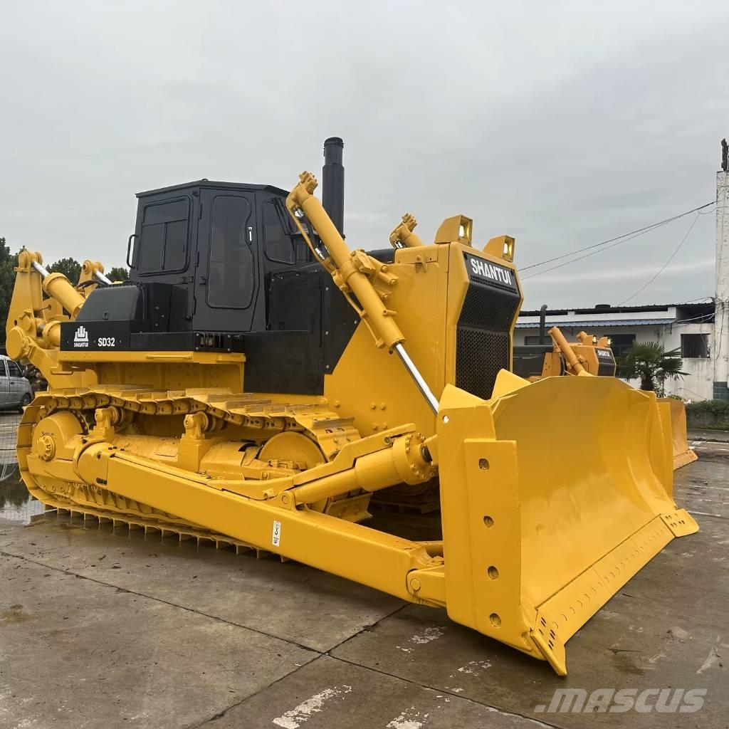 Shantui SD32 履帶推土機