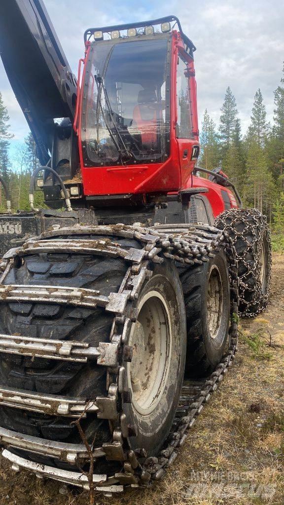 Komatsu 951 收穫機