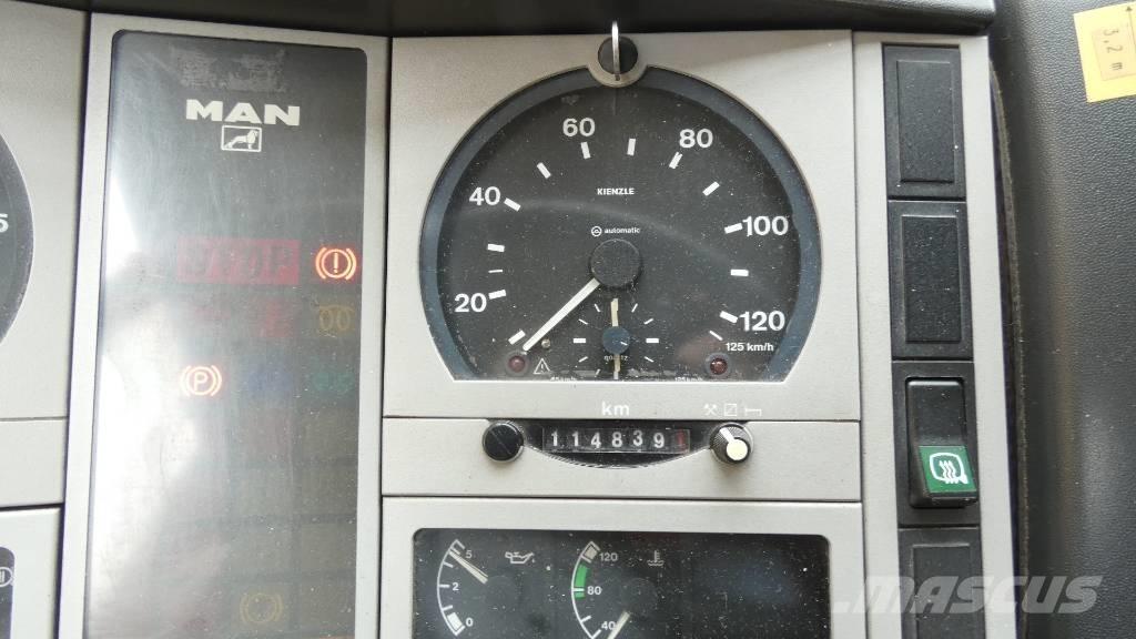 Wumag WT 260 卡車裝載高空作業車