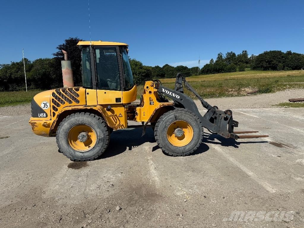 Volvo L 45 B 輪胎式裝載機