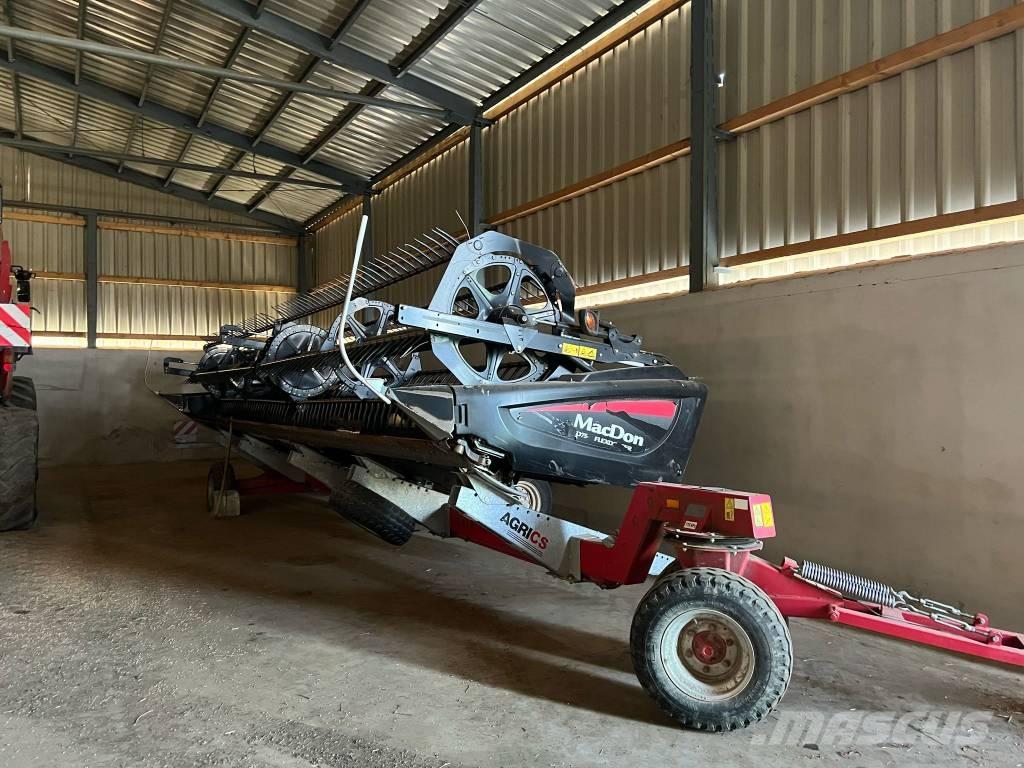 MacDon FD 75 聯合收割機頭