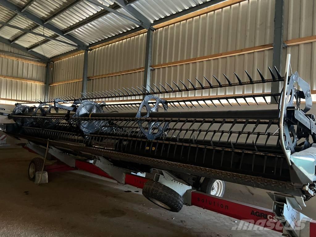 MacDon FD 75 聯合收割機頭