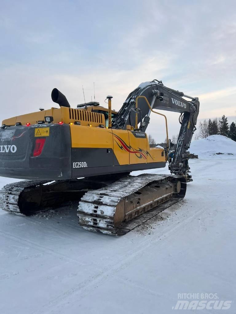 Volvo EC 250 D L 履帶式 挖土機/掘鑿機/挖掘機