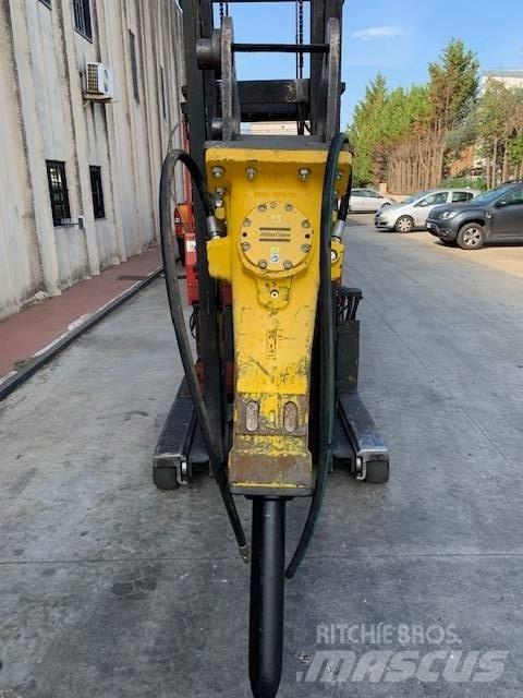 Atlas Copco SB 702 鐵鎚/碎石機