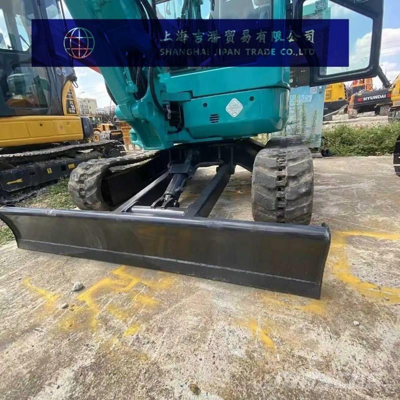 Kubota U 35 小型挖土機/掘鑿機<7t(小型挖掘機)