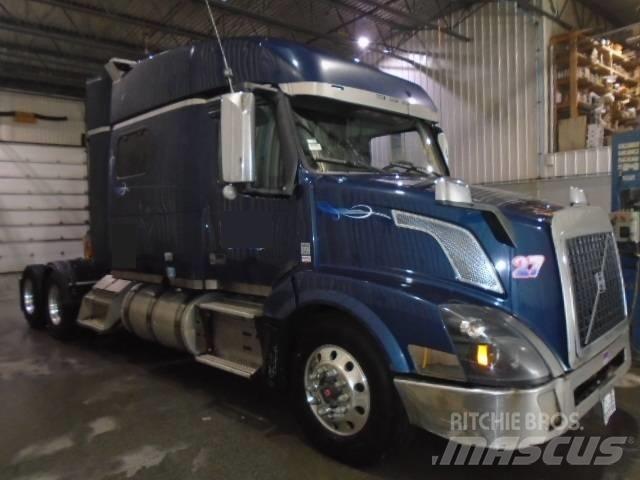 Volvo VNL 曳引機組件