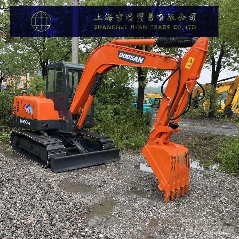 Doosan DH 60-7 小型挖土機/掘鑿機<7t(小型挖掘機)