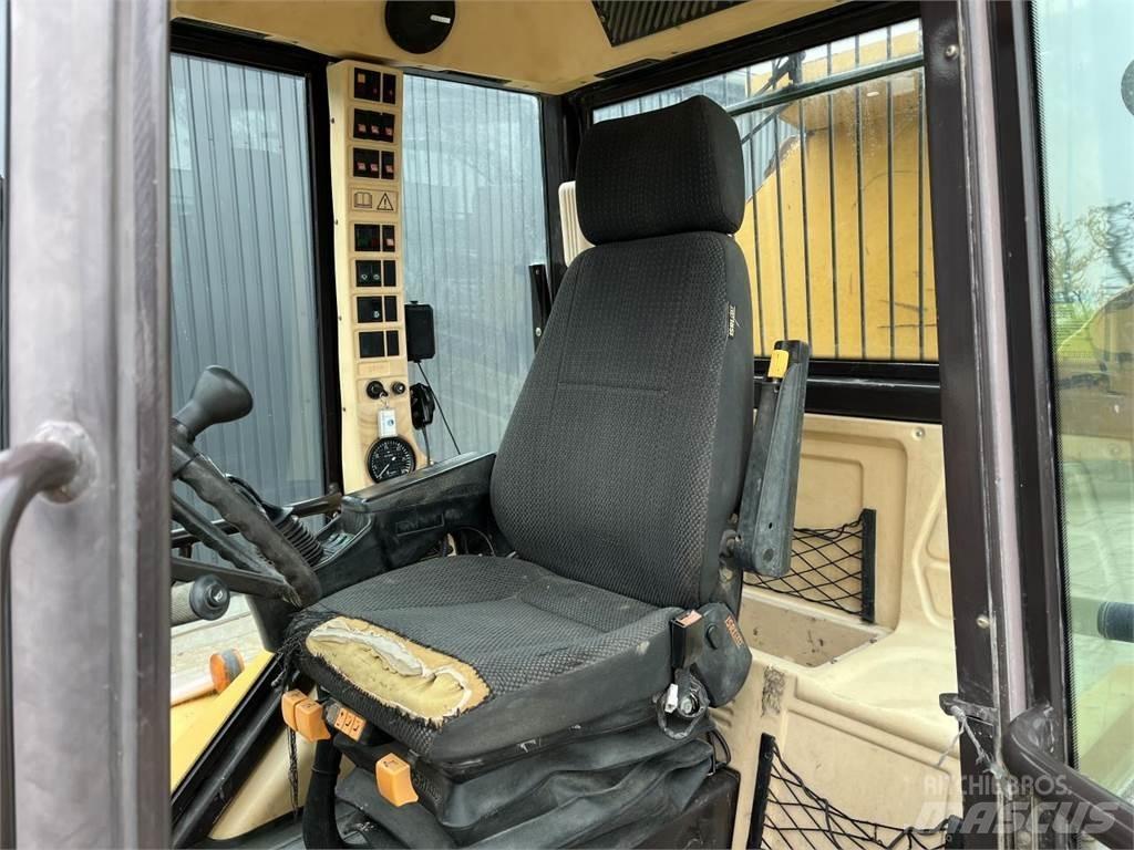 Hydrema 922C 側卸礦車