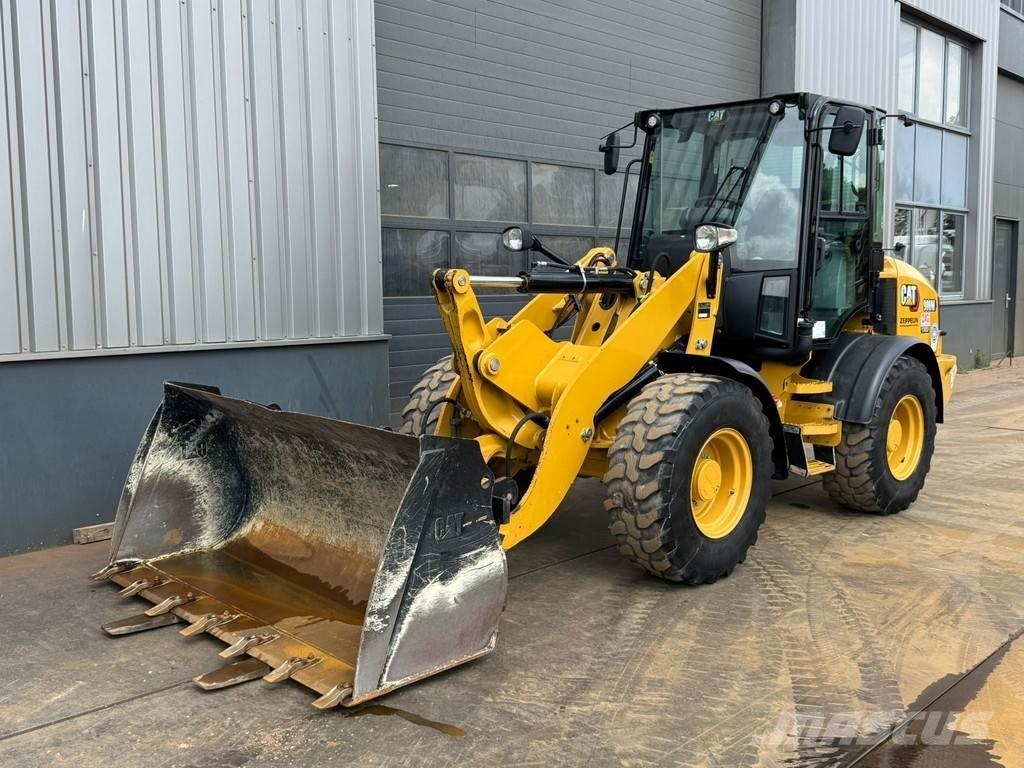 CAT 908M 輪胎式裝載機