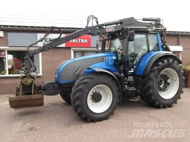 Valtra T202D 曳引機