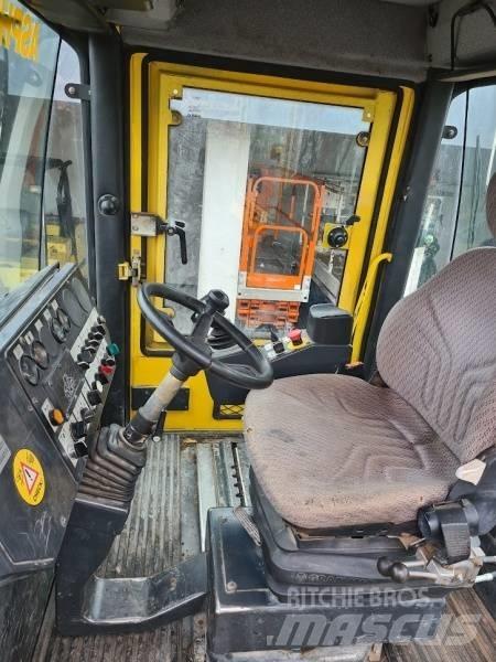 Bomag BW 174 AD 雙輪滾壓機