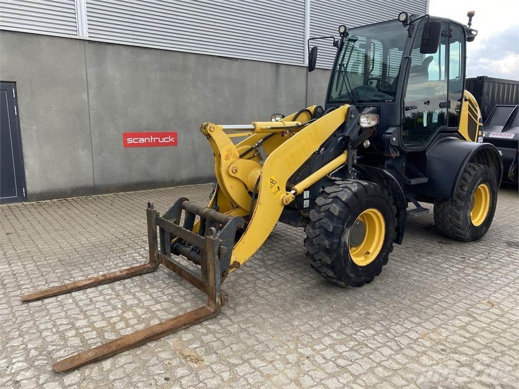 Komatsu WA100-7 多功能裝載機