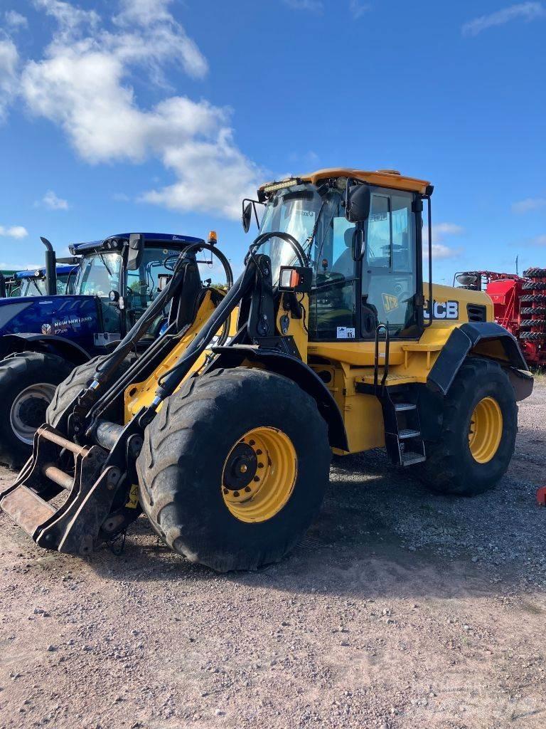 JCB 426 E HT 輪胎式裝載機