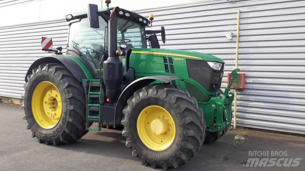 John Deere 6250 R 曳引機