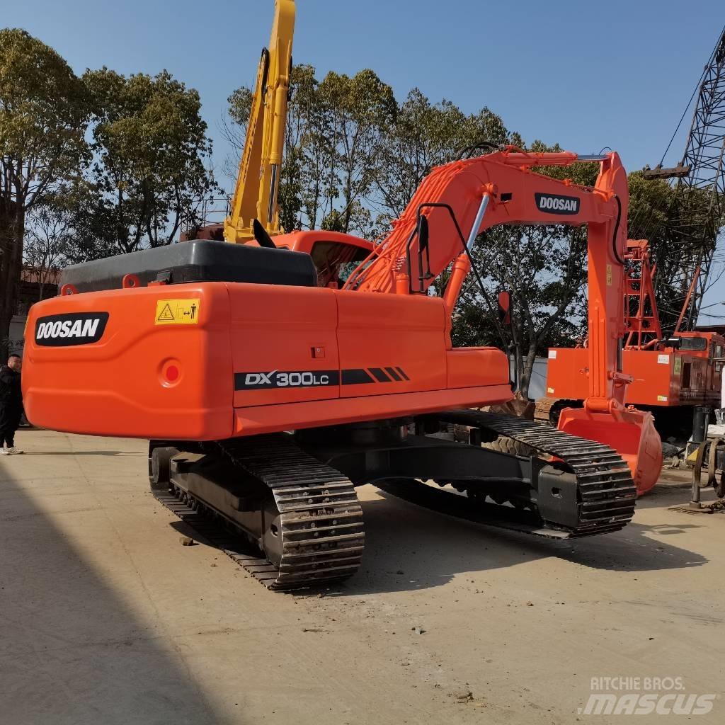 Doosan DX 300 LC 履帶式 挖土機/掘鑿機/挖掘機
