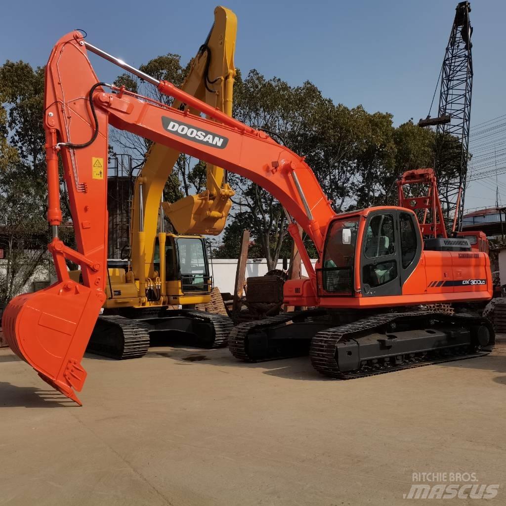 Doosan DX 300 LC 履帶式 挖土機/掘鑿機/挖掘機
