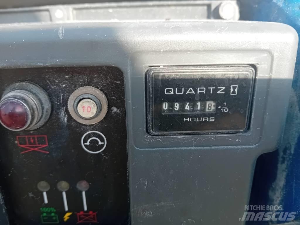 JLG 3246 ES 剪式升降機