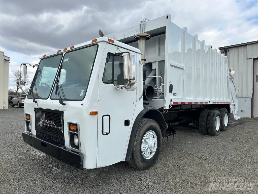 Mack LE613 垃圾車