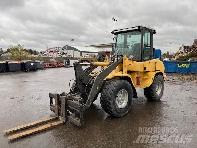 Volvo L30B-Z/S 輪胎式裝載機