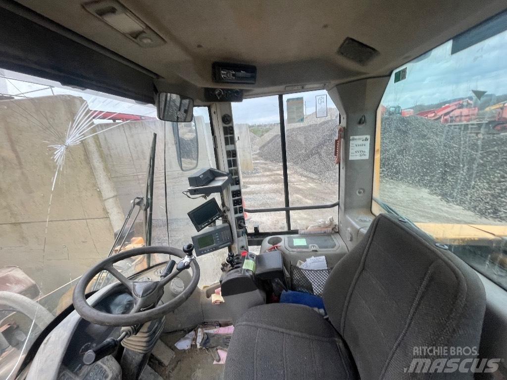 Volvo L 180 F 輪胎式裝載機