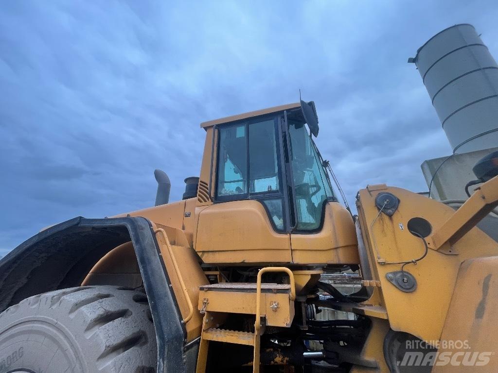 Volvo L 180 F 輪胎式裝載機