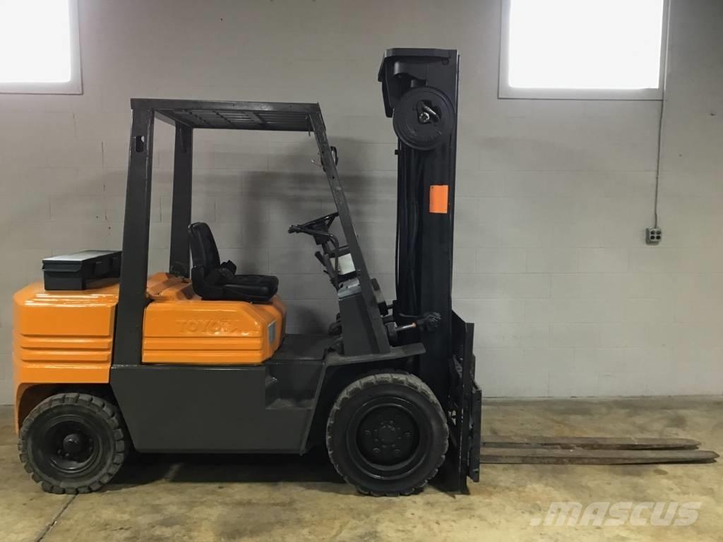 Toyota 02-5 FD 30 堆高機(叉車)-其他