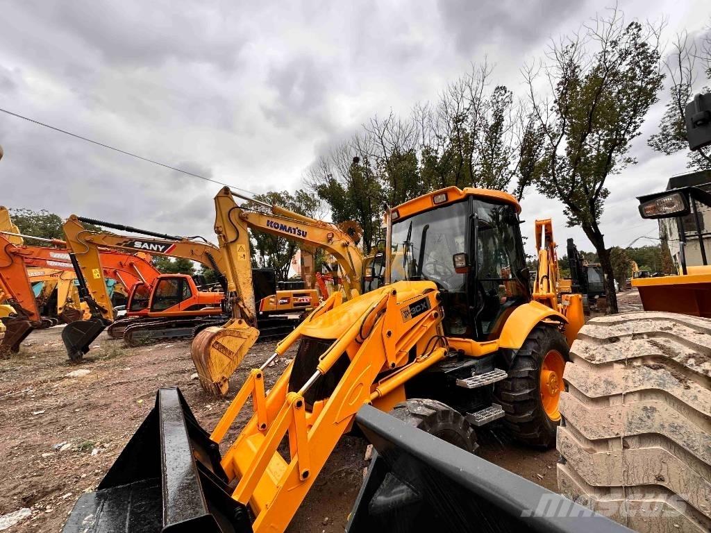 JCB 3 CX 反鏟裝載機