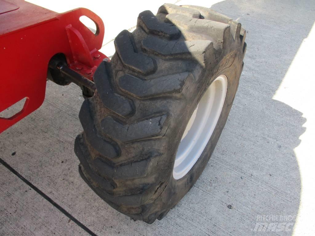 Manitou 160 ATJ (397) 緊湊型自走式伸縮臂式升降機