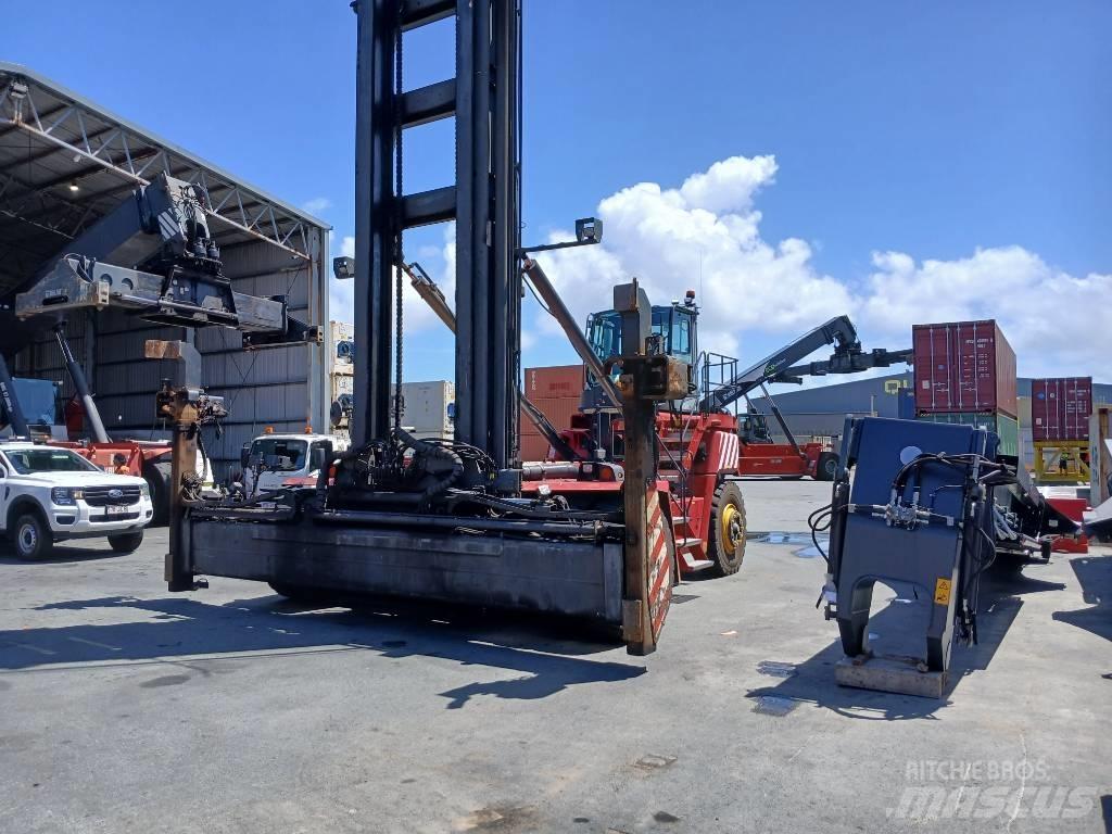 Kalmar DCG100-45ED7 貨櫃搬運機