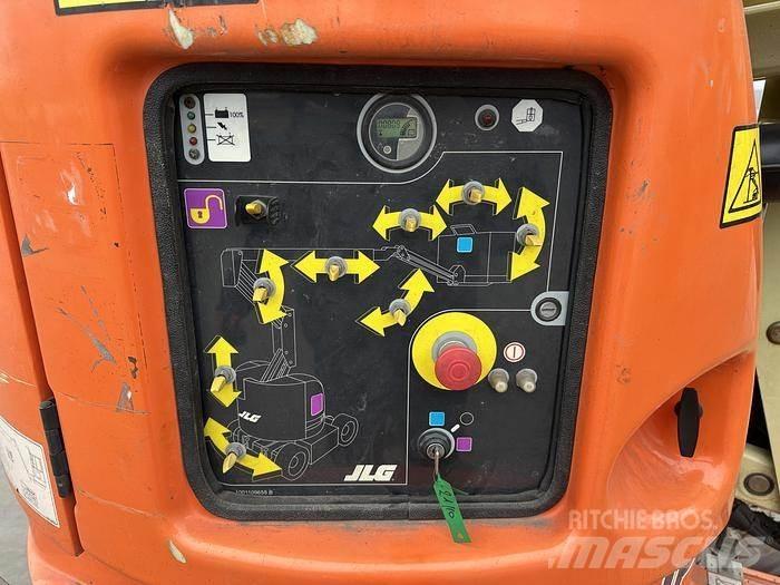 JLG E300AJP 其他升降機和作業平台