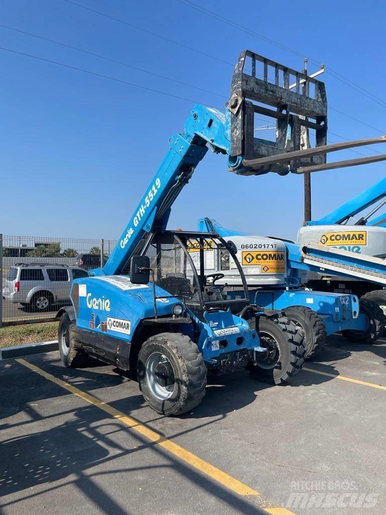 Genie GTH 5519 伸縮臂操作車