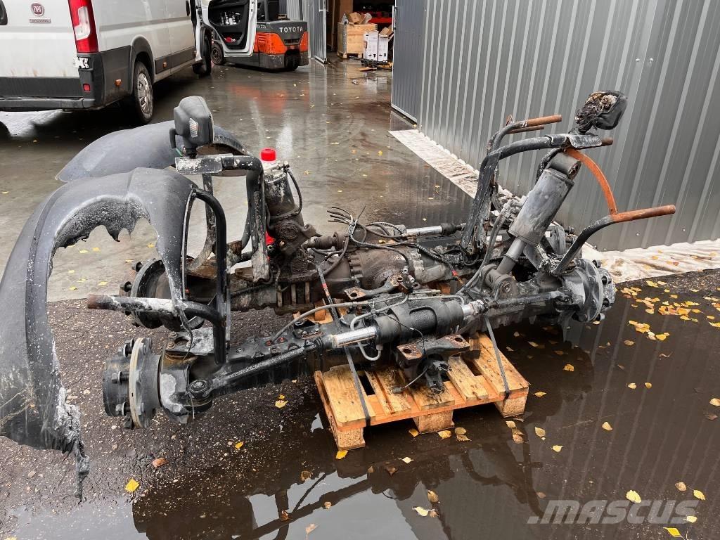 Manitou MT 1840 伸縮臂操作車