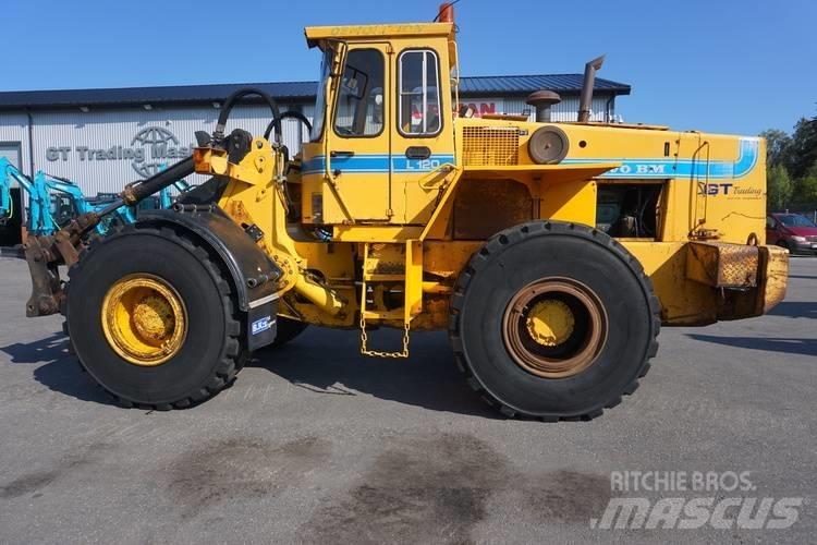 Volvo BM 120 輪胎式裝載機
