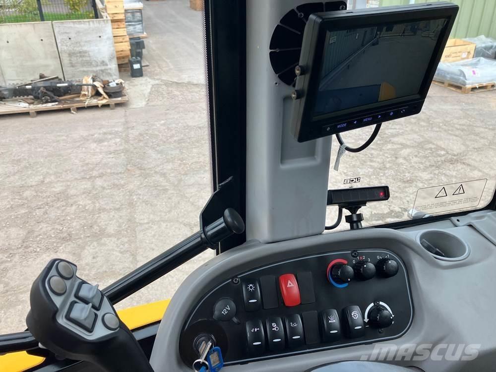JCB TM320 小型裝載機