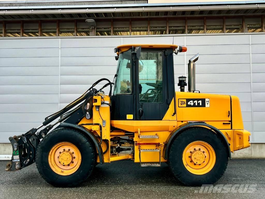 JCB 411 HT 輪胎式裝載機