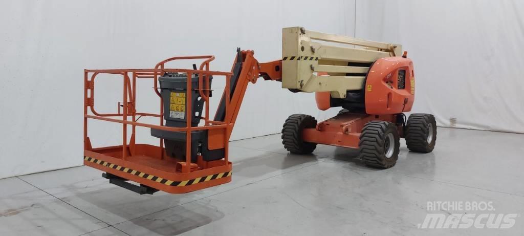 JLG 450 AJ 曲臂高空作業車