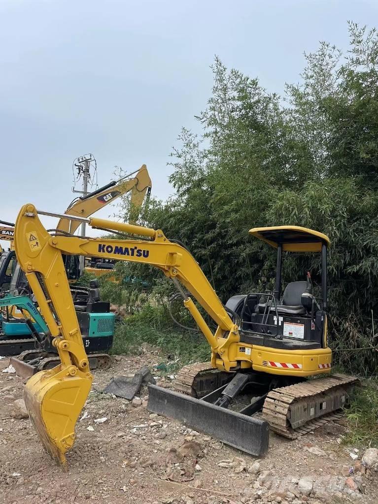 Komatsu PC35 小型挖土機/掘鑿機<7t(小型挖掘機)