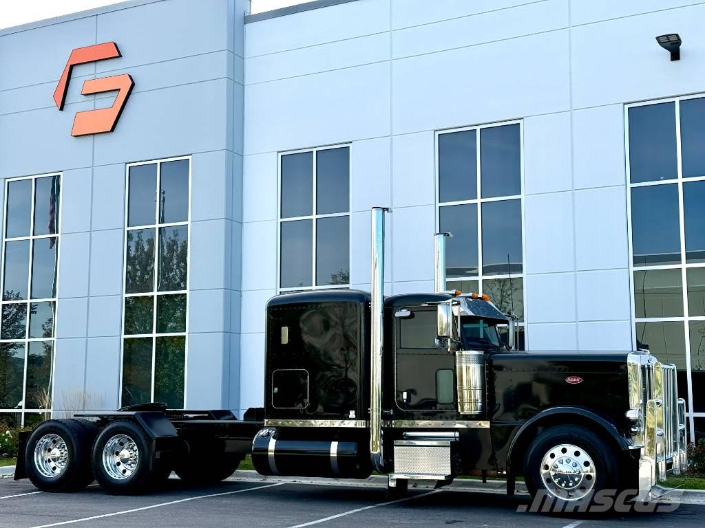 Peterbilt 389 PRIDE 曳引機組件