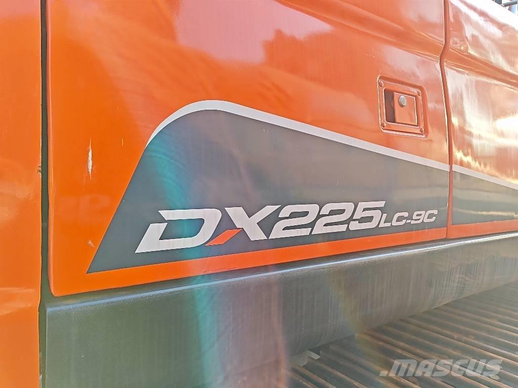 Doosan DX 225 LC-9C 履帶式 挖土機/掘鑿機/挖掘機