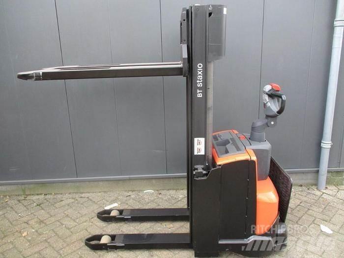 BT SWE 120 行走控制式堆積機