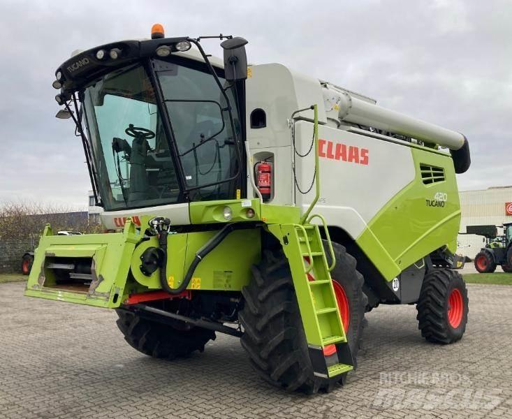 CLAAS TUCANO 420 聯合收穫機