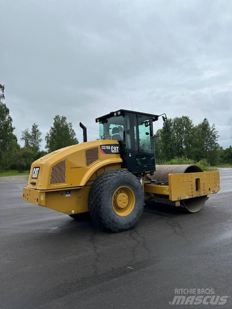 CAT CS 76 B 雙輪滾壓機