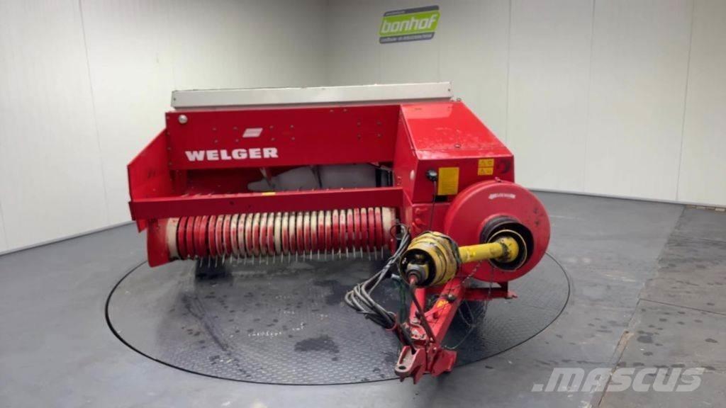 Welger AP 830 方形打捆機