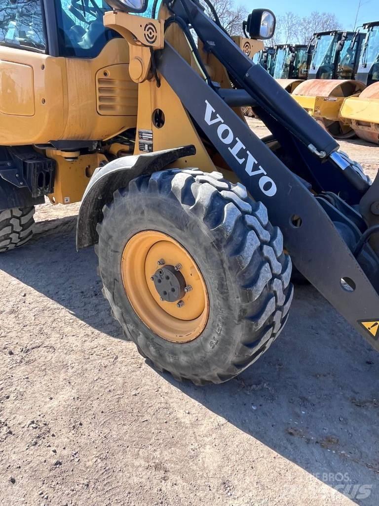 Volvo L 20 F 輪胎式裝載機